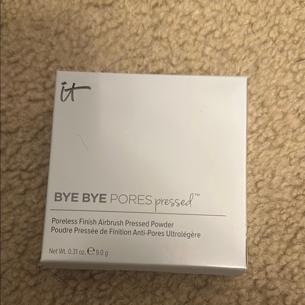 IT Cosmetics Bye Bye Pores Pressed Powder - Translucent